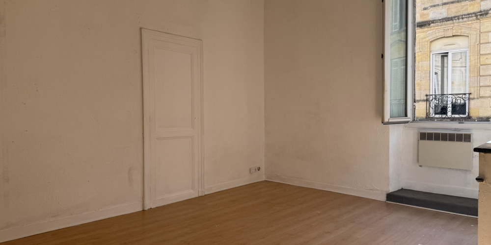 appartement à BORDEAUX (33800)