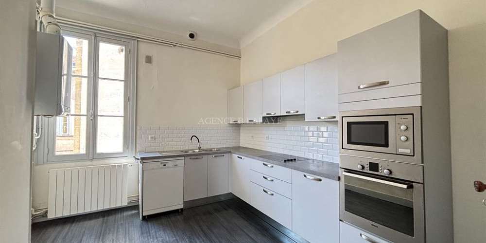 appartement à BORDEAUX (33000)