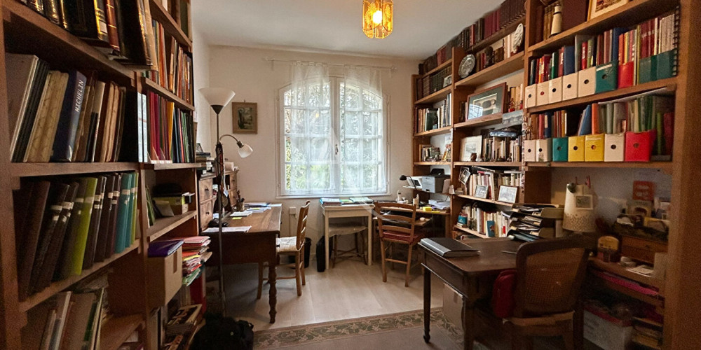 maison à LE TAILLAN MEDOC (33320)