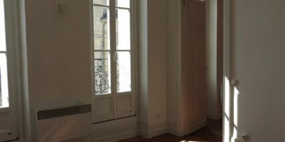 appartement à BORDEAUX (33000)