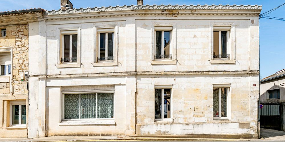 maison à LUSSAC (33570)