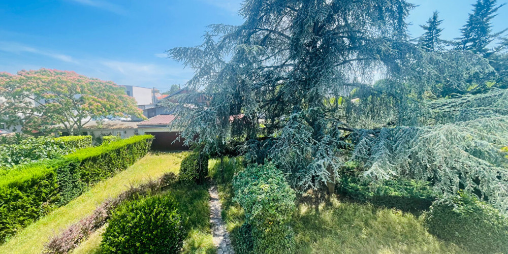 terrain à MERIGNAC (33700)