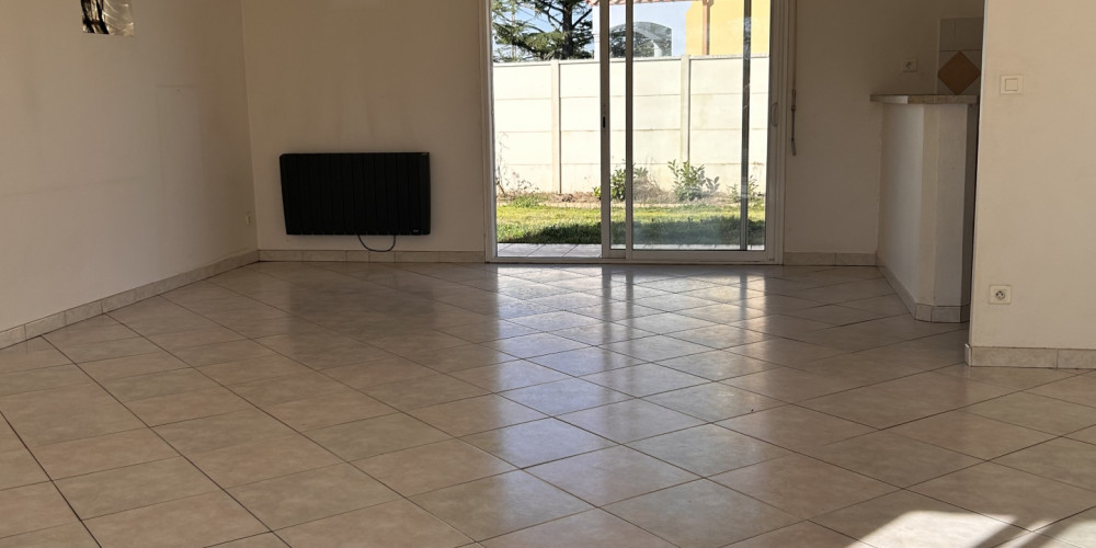 maison à IZON (33450)