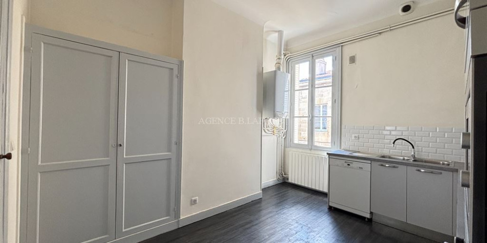 appartement à BORDEAUX (33000)