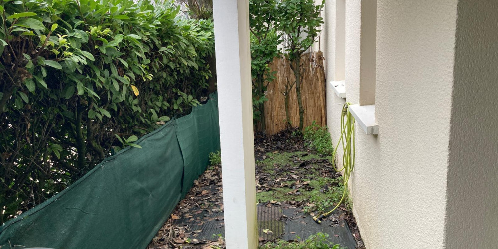 appartement à BORDEAUX (33300)
