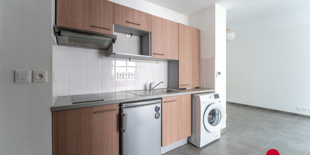 appartement à BORDEAUX (33300)