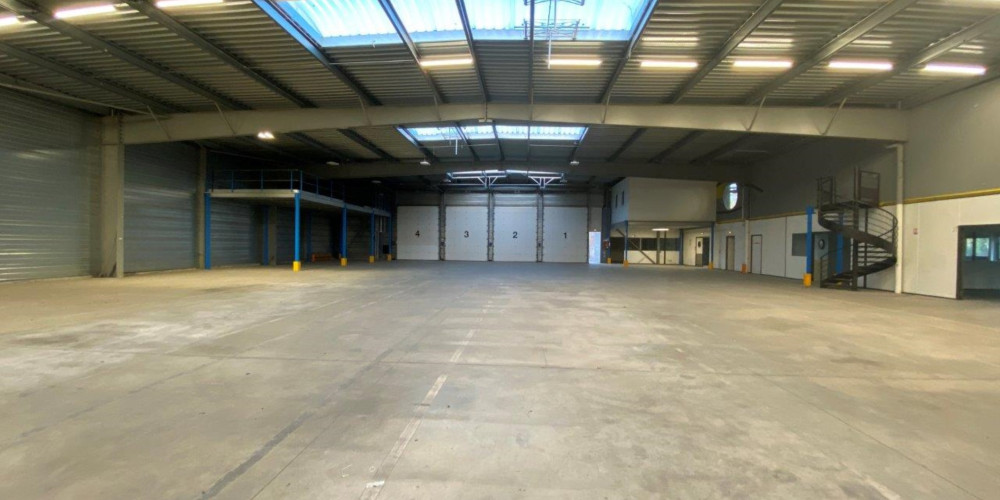 local industriel à MERIGNAC (33700)
