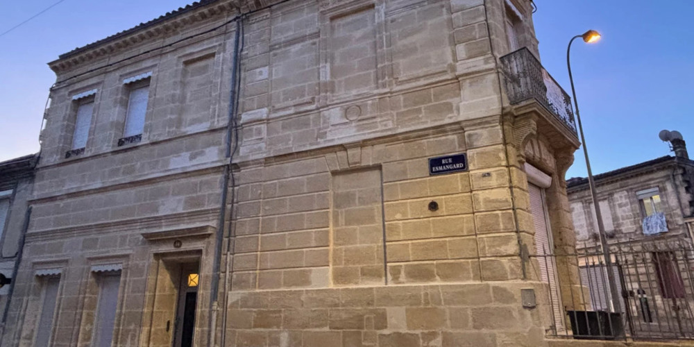 appartement à BORDEAUX (33800)