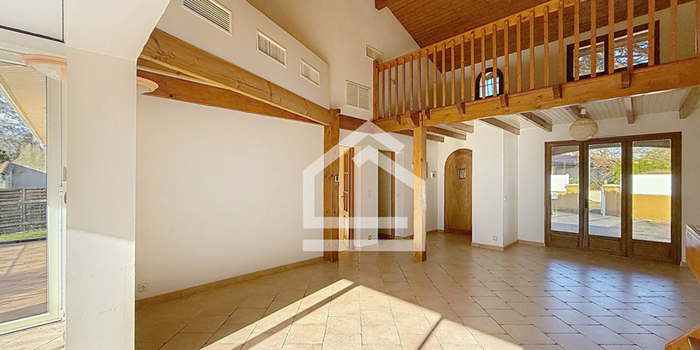 maison à ST AUBIN DE MEDOC (33160)