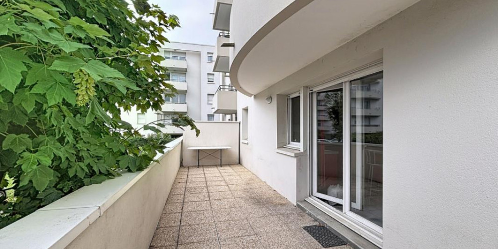 appartement à BORDEAUX (33300)