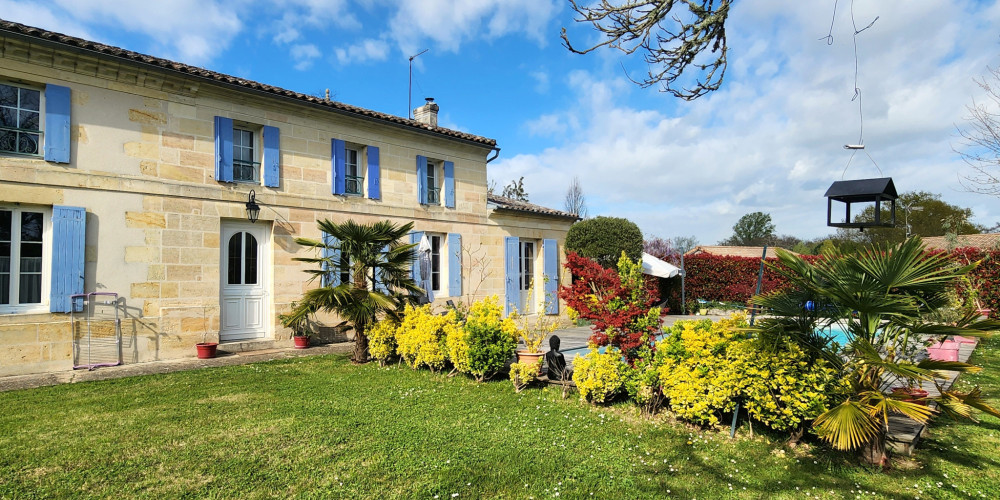 maison à TEUILLAC (33710)