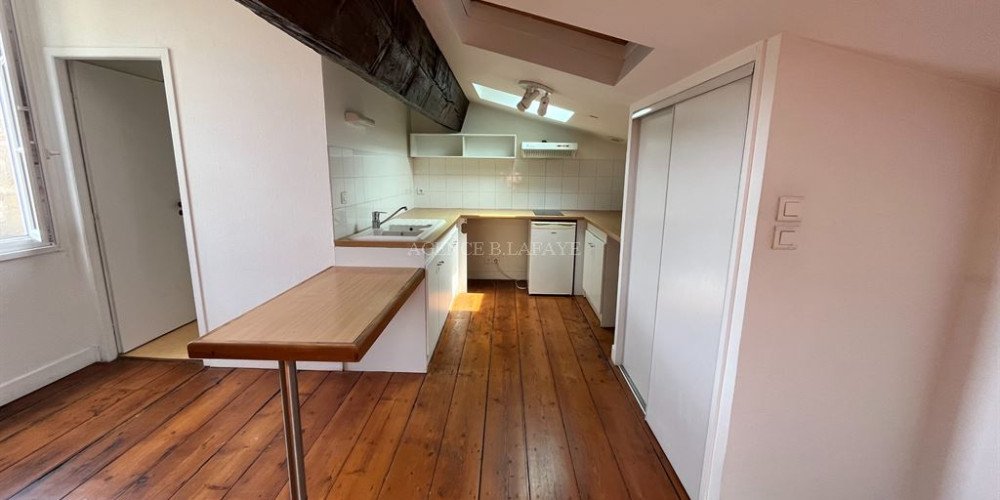 appartement à BORDEAUX (33000)