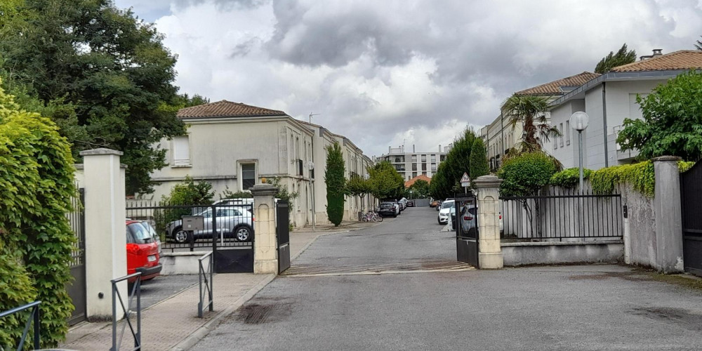 maison à BORDEAUX (33000)