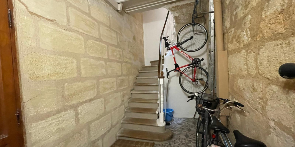 immeuble à BORDEAUX (33800)