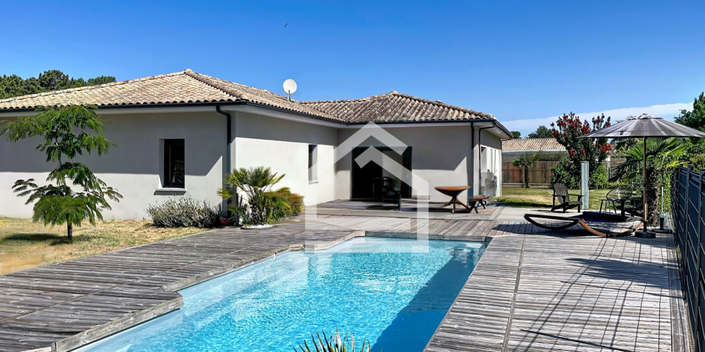 maison à HOURTIN (33990)