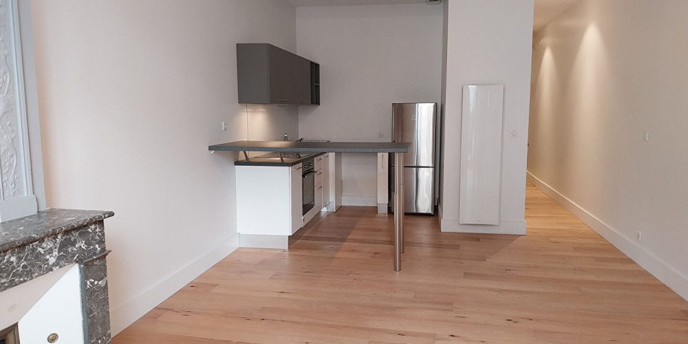 appartement à BORDEAUX (33000)