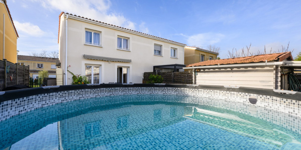 maison à VILLENAVE D ORNON (33140)