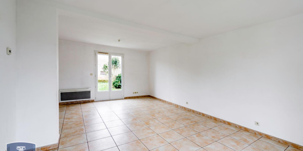 maison à ANGLADE (33390)