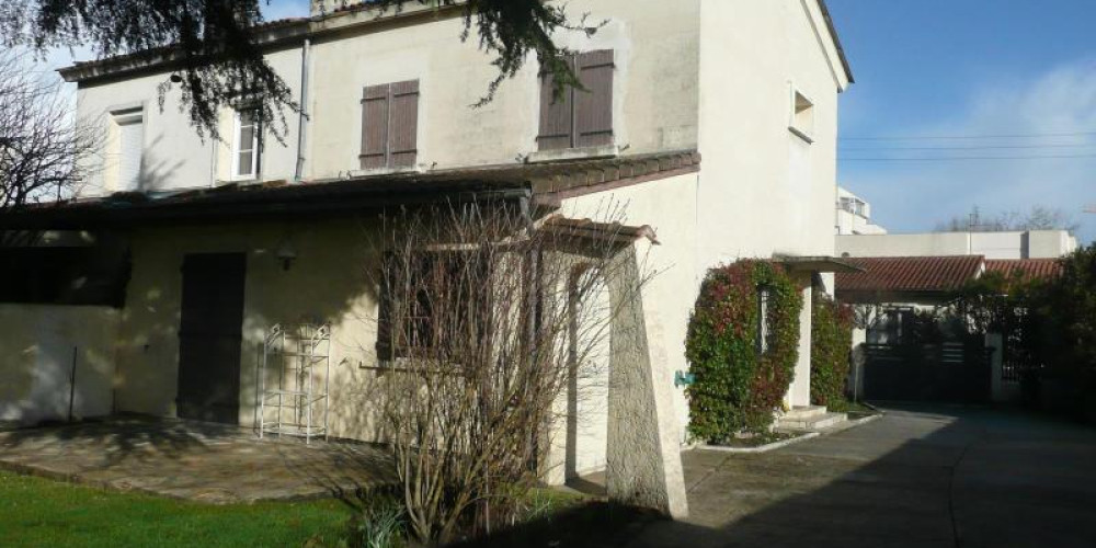 maison à MERIGNAC (33700)