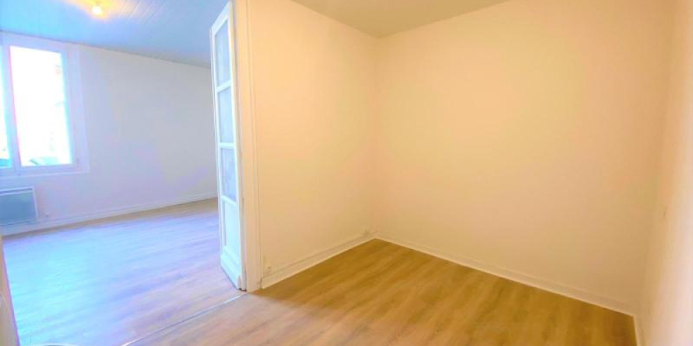 appartement à COUTRAS (33230)