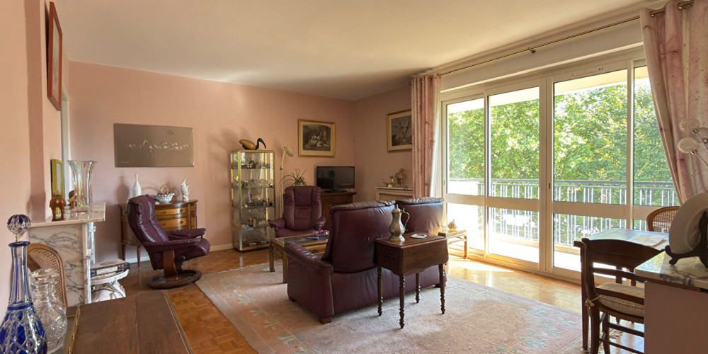 appartement à LE BOUSCAT (33110)