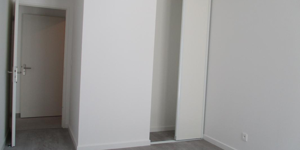 appartement à BORDEAUX (33300)