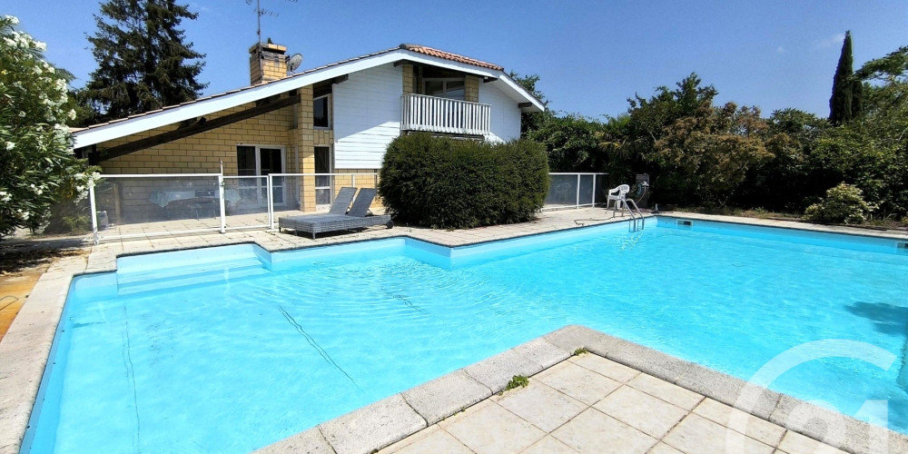 maison à LE PORGE (33680)