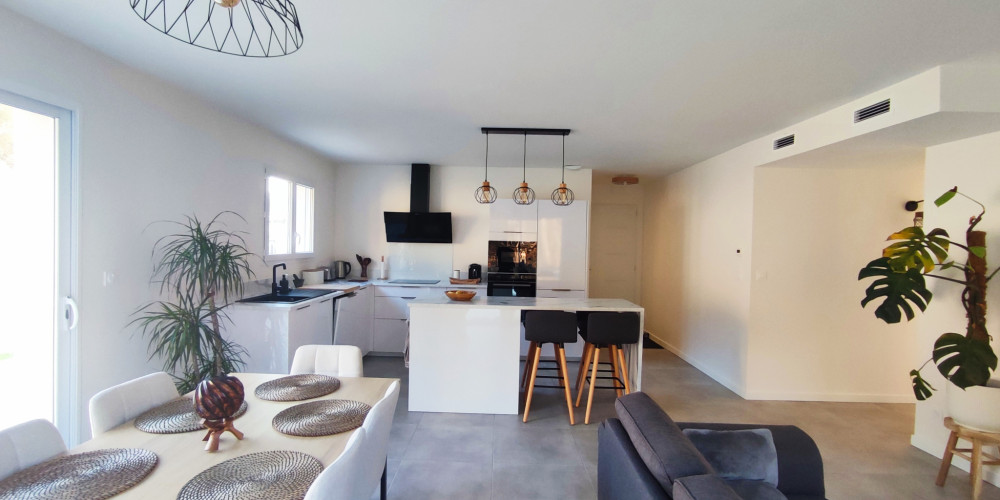 maison à SAUCATS (33650)