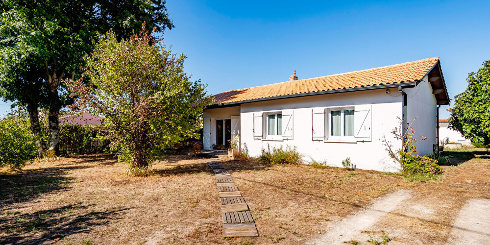 maison à PAREMPUYRE (33290)