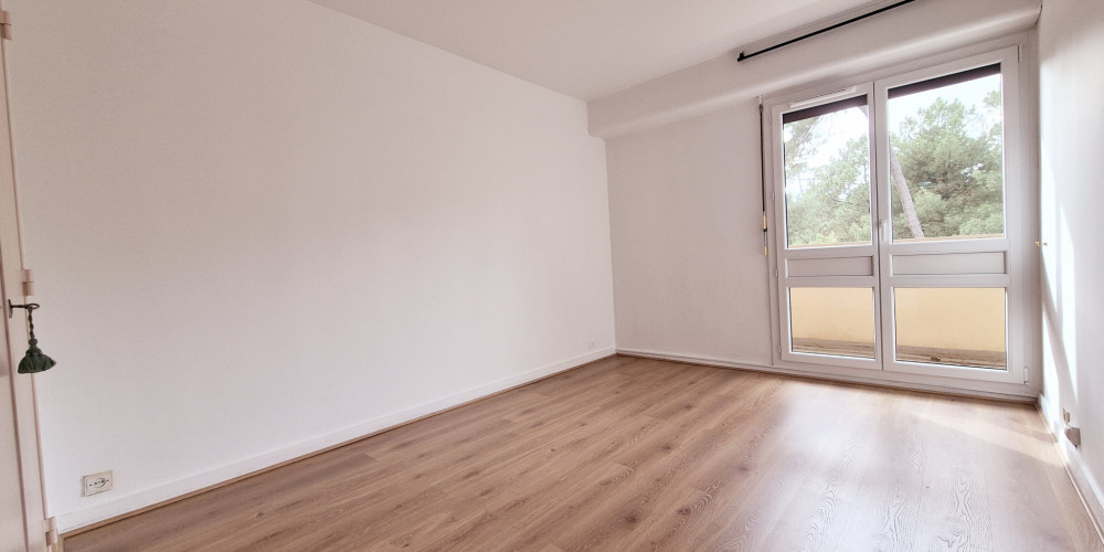 appartement à PESSAC (33600)