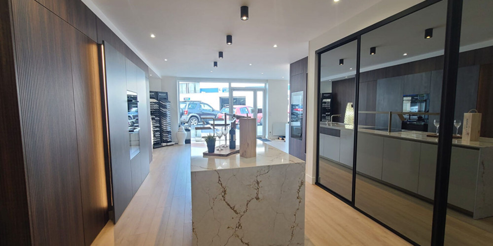 local commercial à BORDEAUX (33200)