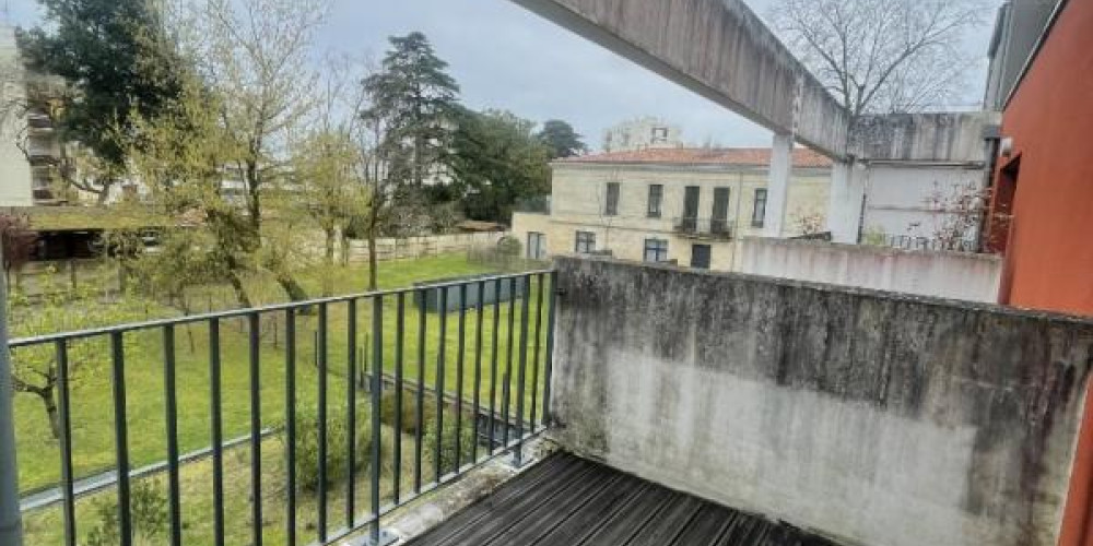 appartement à LE BOUSCAT (33110)