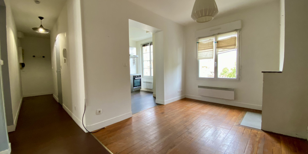 appartement à BORDEAUX (33300)