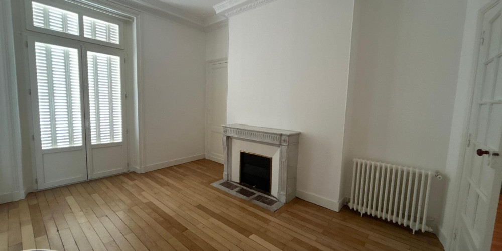 appartement à BORDEAUX (33000)