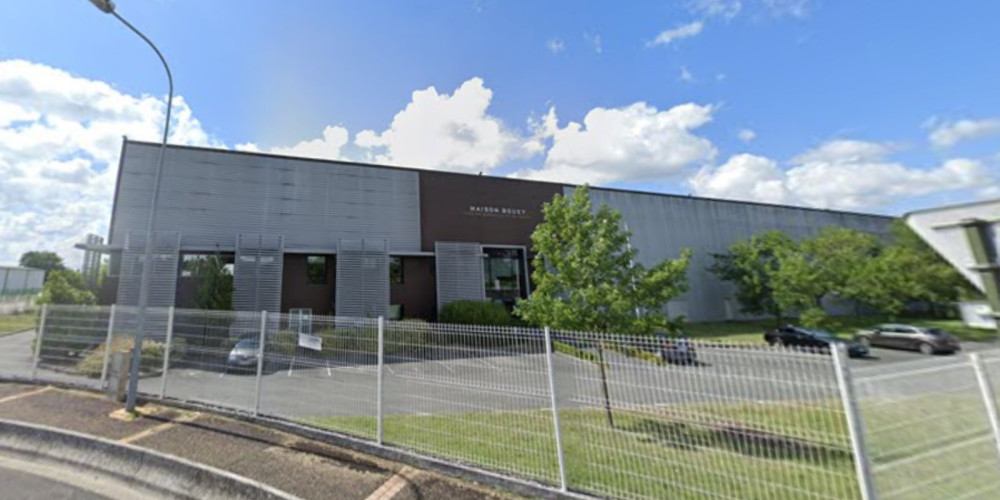 local industriel à AMBARES ET LAGRAVE (33440)