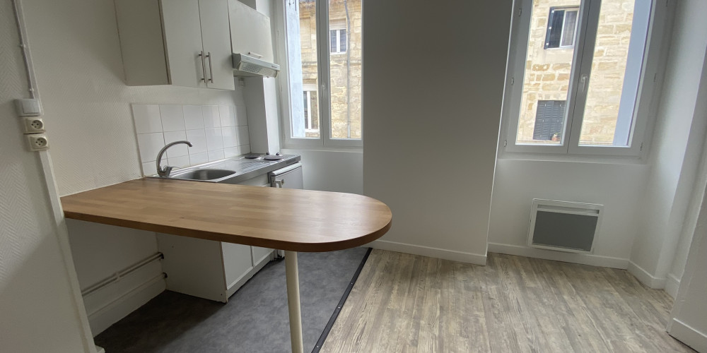 appartement à BORDEAUX (33000)