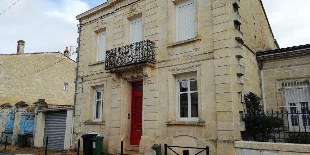 appartement à BORDEAUX (33800)