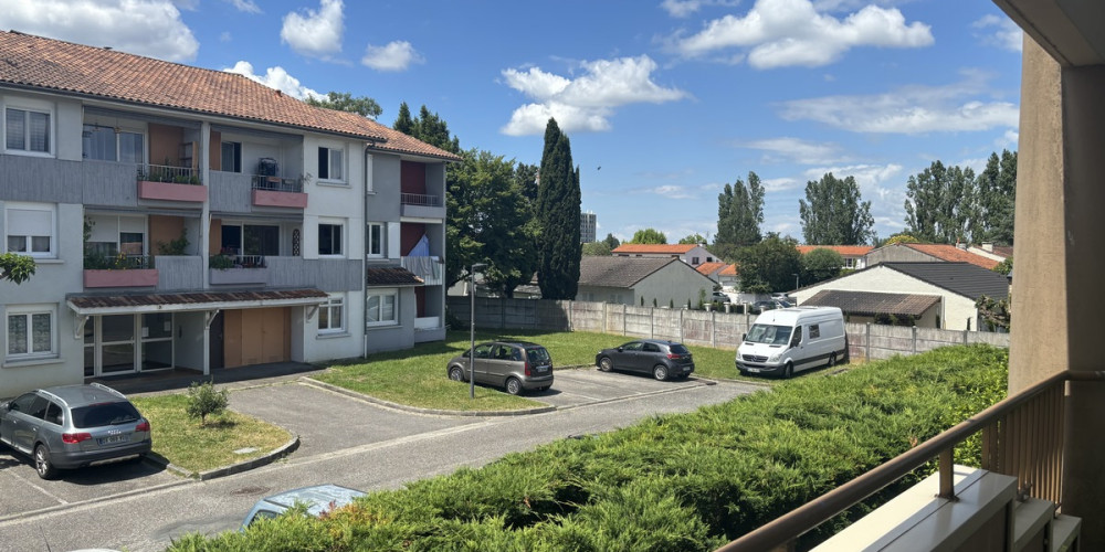 appartement à BRUGES (33520)