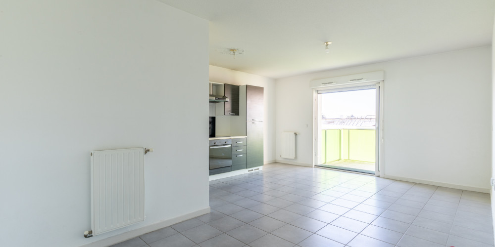 appartement à BORDEAUX (33300)