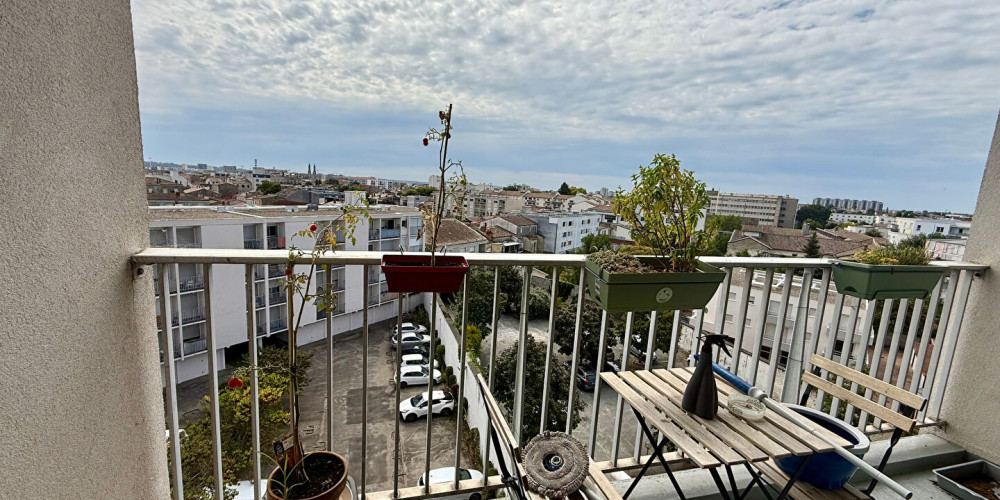 appartement à BORDEAUX (33000)