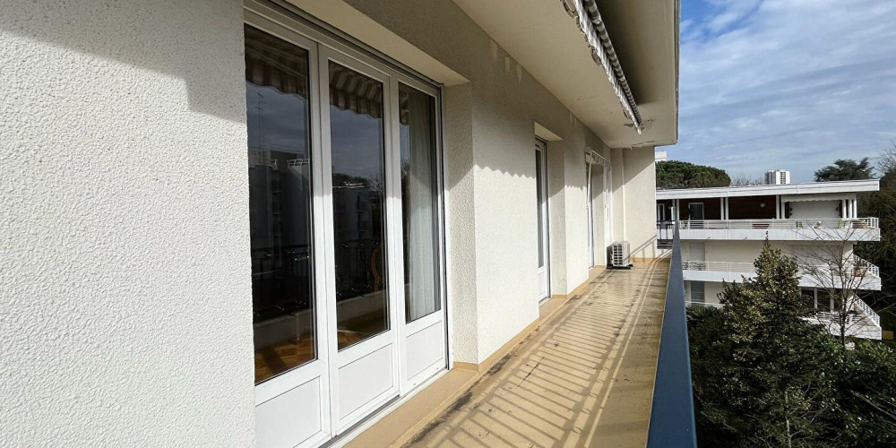 appartement à LE BOUSCAT (33110)