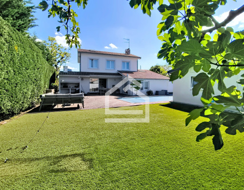 maison  MERIGNAC
