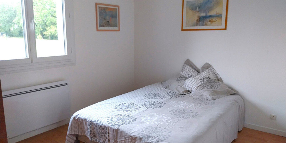 maison à MOULON (33420)