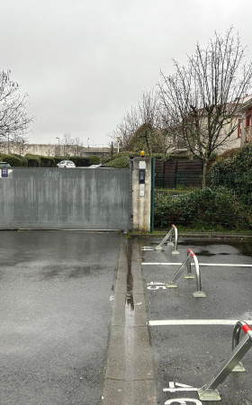 Parking  MERIGNAC