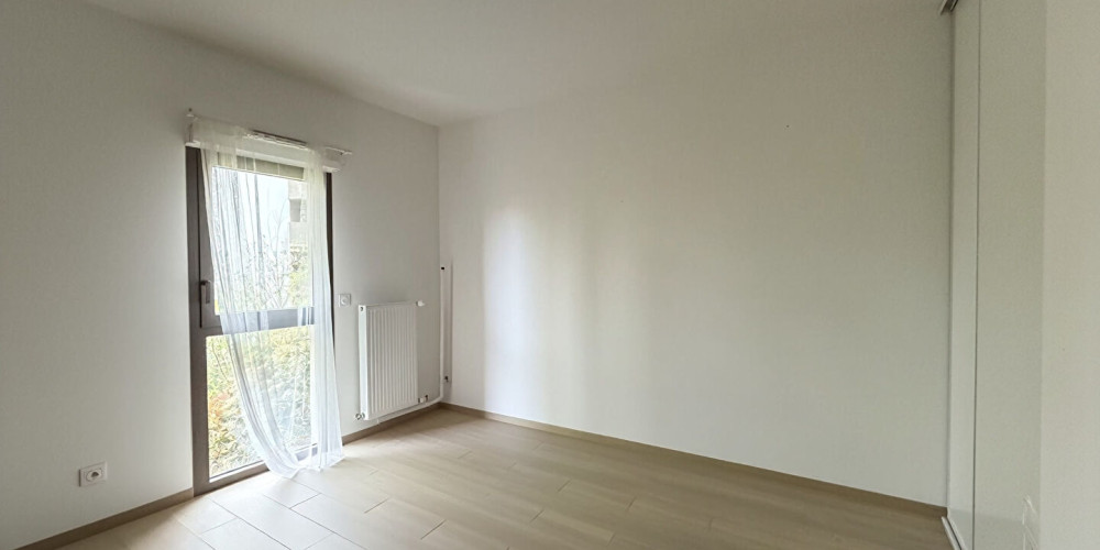 appartement à BORDEAUX (33800)