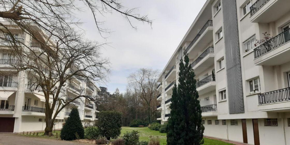 appartement à BORDEAUX (33200)