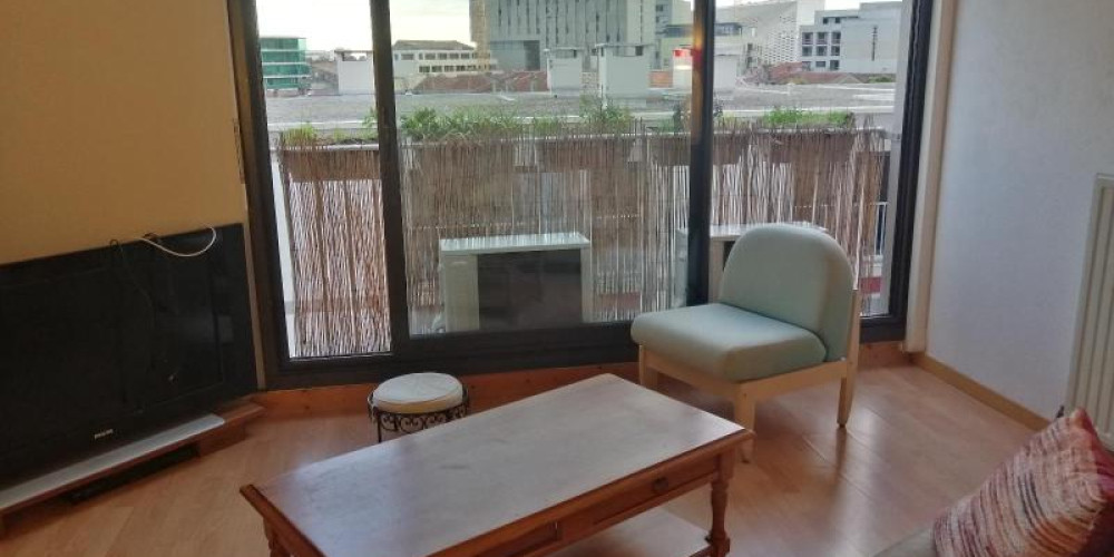 appartement à BORDEAUX (33800)