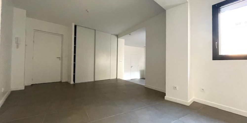appartement à BORDEAUX (33800)