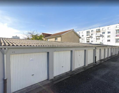 parking  PESSAC