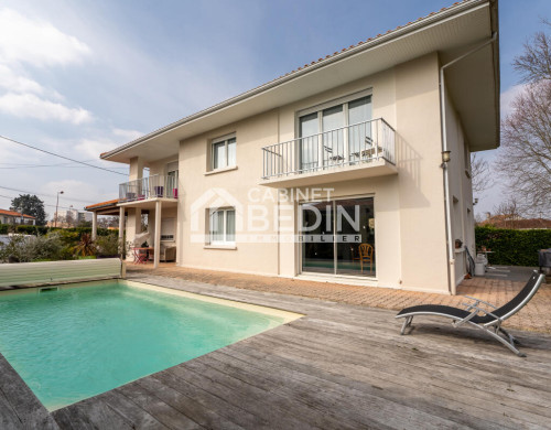 maison  MERIGNAC